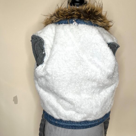 Jean Jacket with Faux Fur Collar and Sweater Knit Sleeves Size Medium Western M - Picture 10 of 11